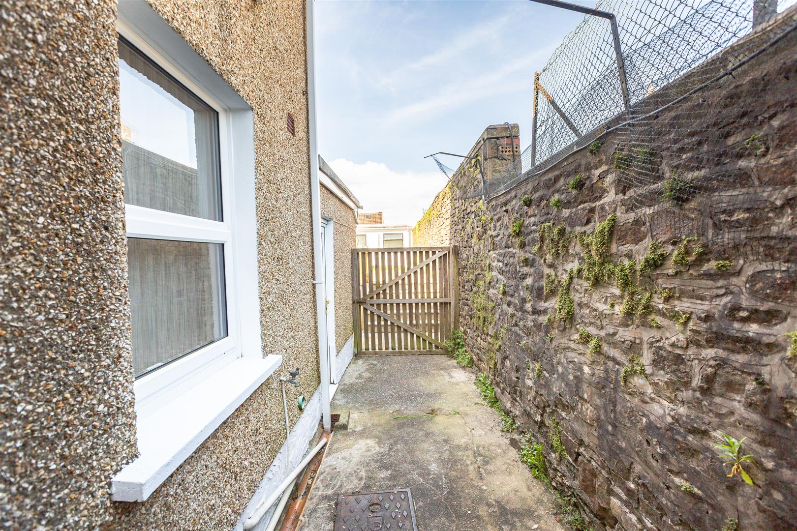 Manor Road, Manselton, Swansea, SA5 9PA